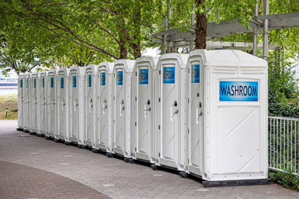 Porta potty rental for outdoor events in Valmeyer, IL