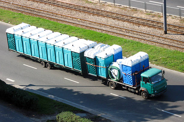 Best Luxury portable toilet rental  in Valmeyer, IL